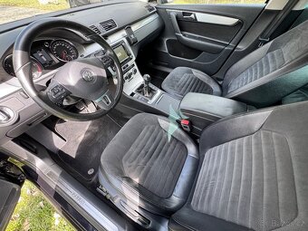 VW Passat 2.0 TDI 4motion 2013 Výhř čel okna tažné Alcantara - 11