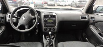 Toyota Avensis T22 1,8 vvti - 11