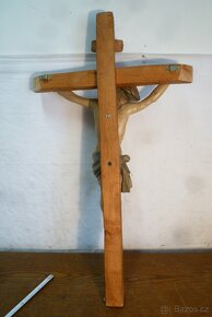 krucifix dřevěný kříž Ježíš na kříži - 11