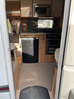 Karavan Swift Challenger 580 - 11