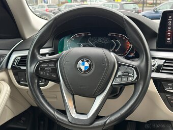 BMW 520D  2021 - 11