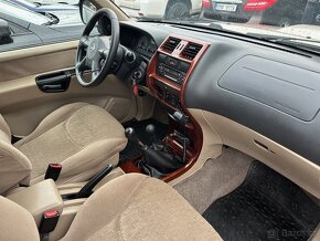 Nissan Terrano II 3.0 TDI 113 KW 7 Míst - 11