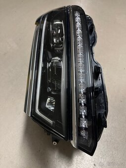 5NB 941 081 D - 11