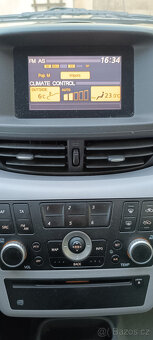 ALMERA Tino 2,2 D - 11