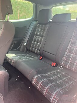 VW Golf 6 GTI 155 kW manuál - 11