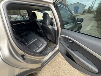 Volvo XC70 D5 158kw - 11