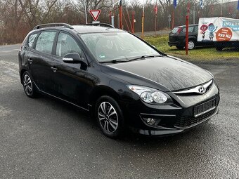 Hyundai i30 SW 1.4i 80kw, r.2012, klima, STK - 11