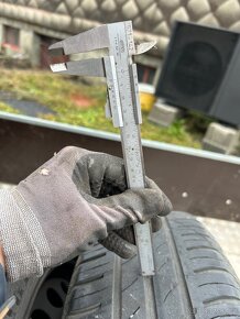 Plechová kola R15 spolu s letními pneu 195/65 R15 - 11