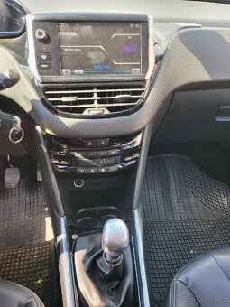 Peugeot 2008,1.6hdi, 84kw, nová STK, rok 2014. - 11