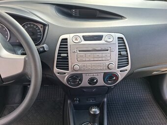 Prodám Hyundai i20 - 11