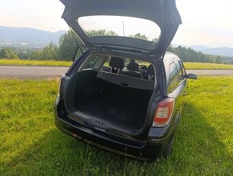 Opel Astra H Caravan. Nová technická, výborný stav - 11