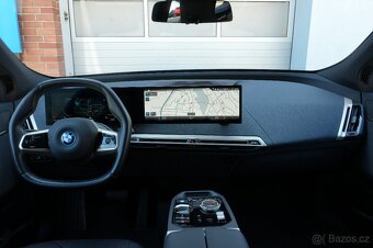 BMW IX 40 xDrive 240 kW, Masáže, Záruka, H/K, SoH 97% - 11