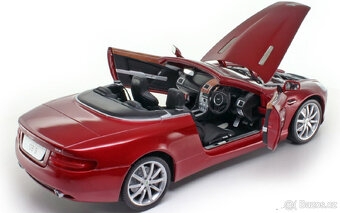 Modely 1:18-24 Nabízím velkou sbírku Aston Martin - 11