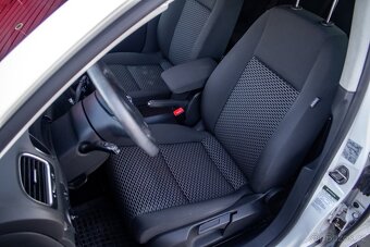 Volkswagen Golf 1.6TDI Comfortline - NOVÁ STK/EK - 11