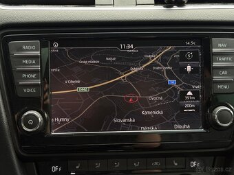 Škoda Octavia 2.0 TDI CR DSG RS combi - 11