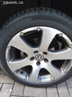 Volkswagen Touran - 11