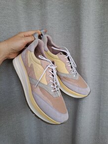 Dámské kožené tenisky Tamaris, vel. 38 - 11