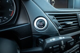 BMW X1 XDrive 18d M-packet - 11