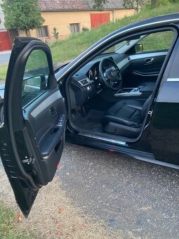 Mercedes-Benz E220 - 11