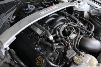 Ford Mustang Shelby GT350 5.2 Ti-VCT V8, 388 kW (526 k.) - 11