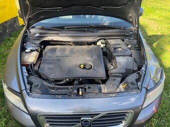 Volvo V50 2.0D, manuál, rv. 2007 - 11