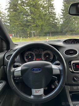 Ford Focus mk2 St225 2.5L - 11