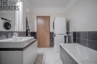 Prodej bytu 2+kk, 54,3 m2, balkon, garážové stání, novostavb - 11