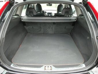 Volvo XC60 2.4 D4 140kW AWD Ocean Race,ČR,DPH - 11
