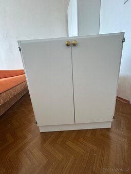 Nábytek (postel, skříně) DARUJI ZA ODVOZ - 11