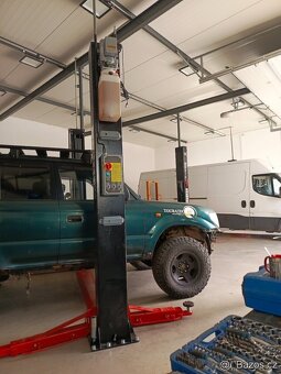 Dvousloupový hydraulický zvedák, zdviž BOR4200E 4200kg,2025 - 11