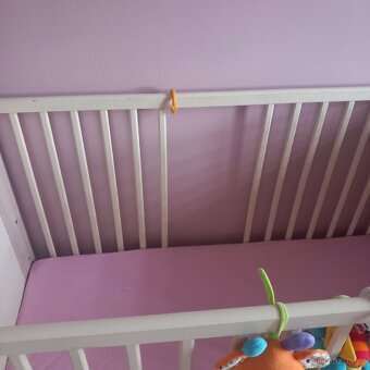 Detska postylka s prebalovaci komodou / pultem - 11