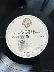 Julee Cruise - Floating Into The Night - 11
