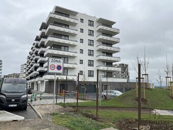 Byt 2 + kk, balkon, kryté garážové stání v Praze 5 - Stodůlk - 11
