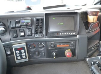 Volvo FM 330 - 6x2 - Fekální vůz – EEV – EURO 5/6 - 11