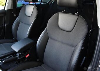 Škoda Octavia 2,0TSI 140KW 22.tKM ČR STYLE - 11