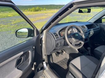 Škoda Fabia 1.2 HTP 44 kw r.v. 2009   98 000 km - 11