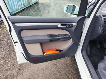 VW Touran 2.0 TDI - 11