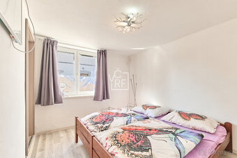 Prodej zánovního vícegeneračního rodinného domu v Brozanech - 11