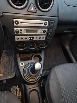 Ford fiesta 1.4 tdci - 11