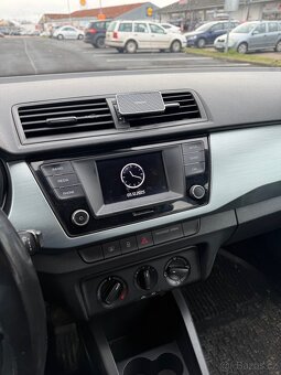 Škoda Fabia 1,4 TDI, auta na splátky bez registru - 11