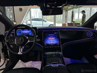Mercedes-Benz EQE 350 - 11