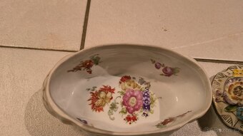 Porcelánová dóza zdobená chlapec s dívkou míšeň - 11