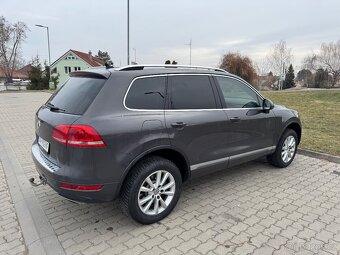 Predávam Volkswagen touareg 3.0 180 kW VW - 11