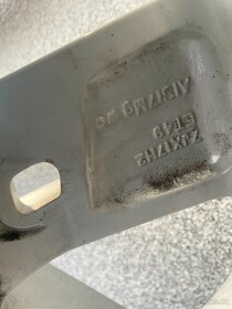 Originální ALU Seat včetně pneu 5x112 R17 ET49 - 11