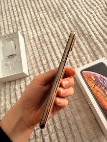 Apple iPhone Xs 256 GB zlatý - 11