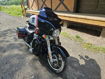 HARLEY DAVIDSON ELECTRA GLIDE FLHT 107cu naj.6550Km - 11
