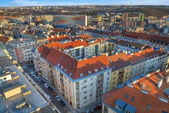 Nabízíme k pronájmu obchodní prostory 76 m2, na rozhraní Vin - 11