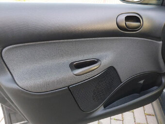► Peugeot 206+ 1.1 TRENDY   -  REZERVACE - 11