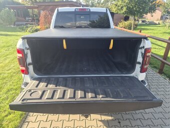 Dodge Ram 1500 Limited - 11