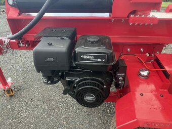 Štípačka dřeva 50T - 11